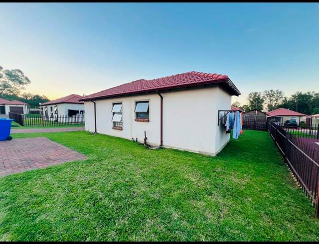 3 BEDROOM HOUSE FOR SALE IN HEATHERVIEW